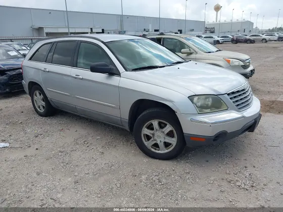 2005 Chrysler Pacifica Touring