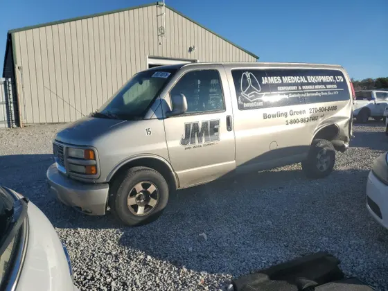 2002 GMC SAVANA G1500 LUXURY