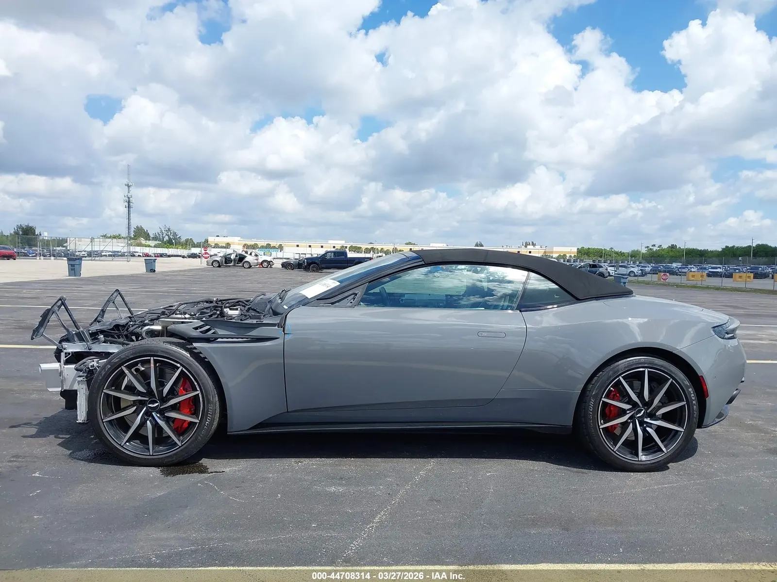 2022 Aston Martin DB11 VOLANTE