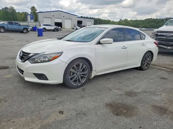 2018 Nissan Altima 2.5 SV