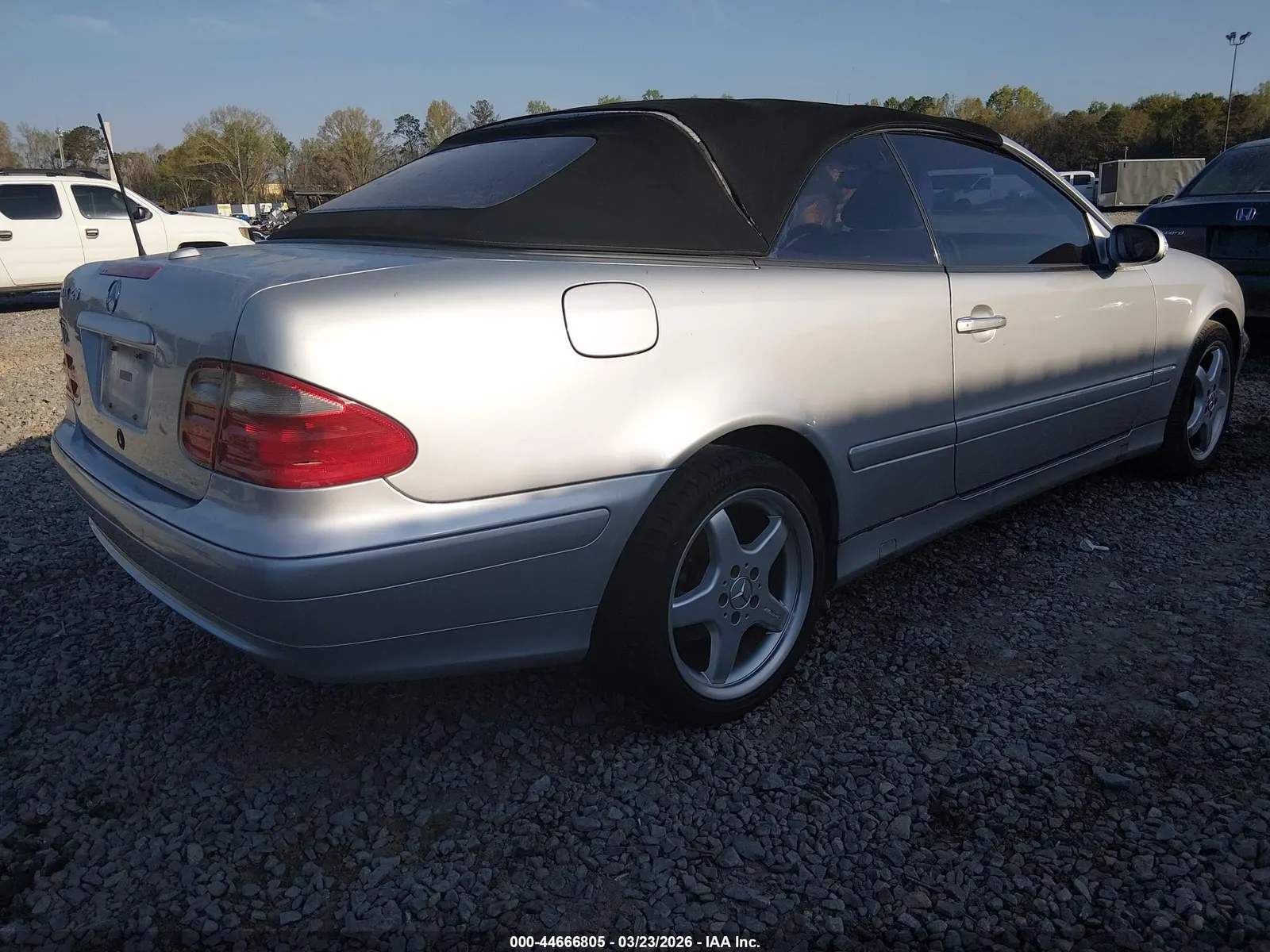 2002 Mercedes-Benz CLK-Class