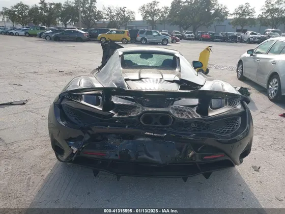2024 McLaren 750S SPIDER