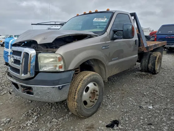 2007 Ford Super Duty F-350 DRW XL