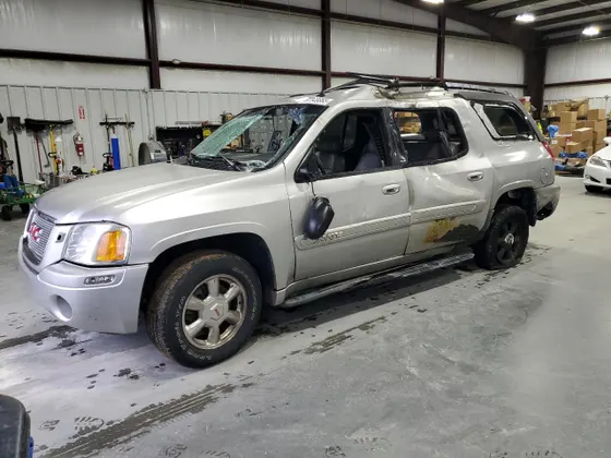 2004 GMC Envoy XUV SLT