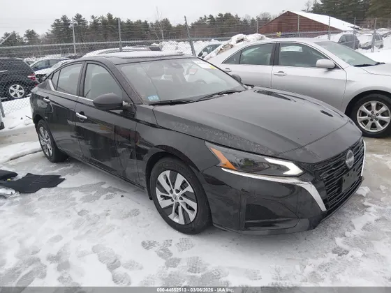 2024 Nissan Altima 2.5 S