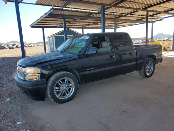 2005 GMC Sierra Denali K1500 DENALI