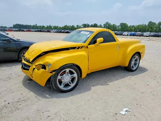2004 Chevrolet SSR LS