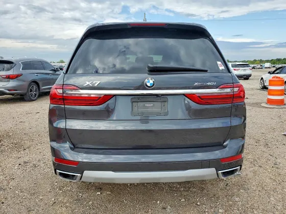 2021 BMW X7 xDrive40i