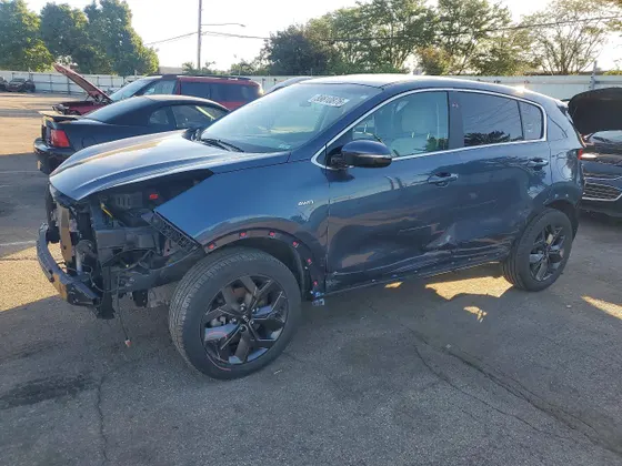 2022 Kia Sportage LX