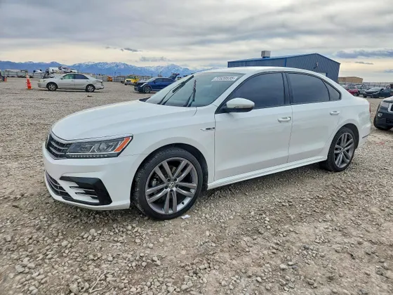 2018 Volkswagen Passat 2.0T S