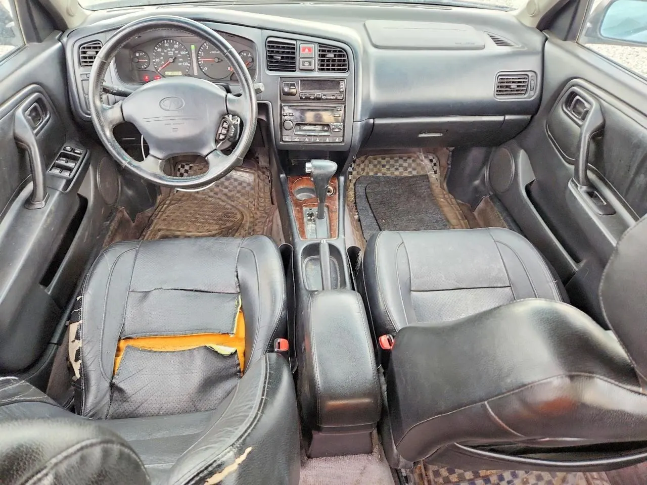 2002 INFINITI G20 Luxury