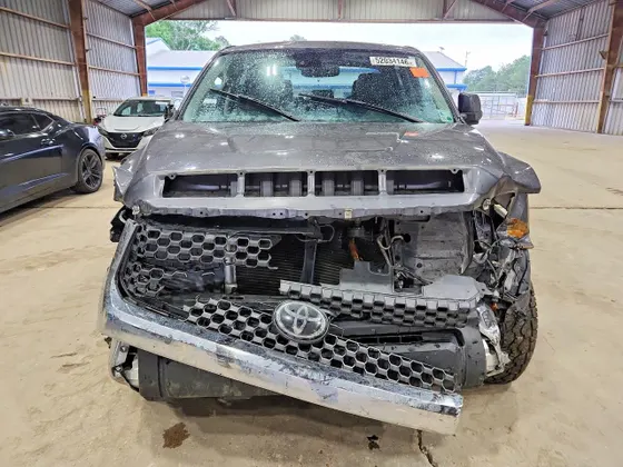2021 Toyota Tundra 2WD SR5