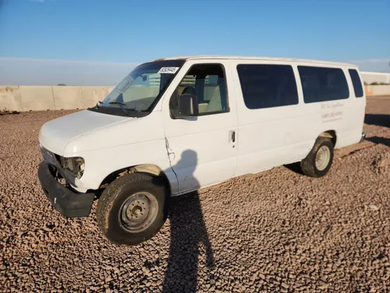 2004 Ford Econoline Wagon XL