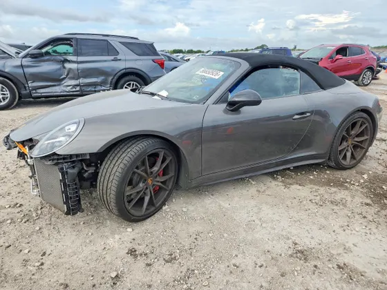 2019 Porsche 911 Carrera S