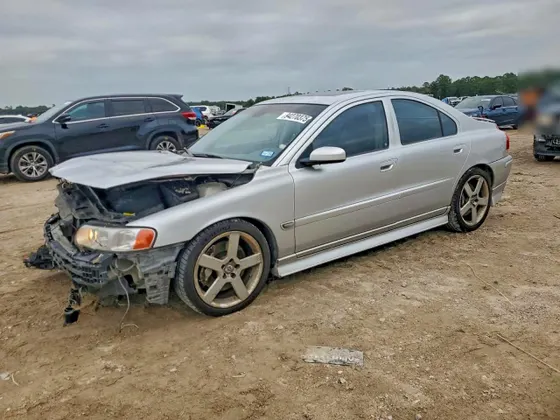 2005 Volvo S60 R