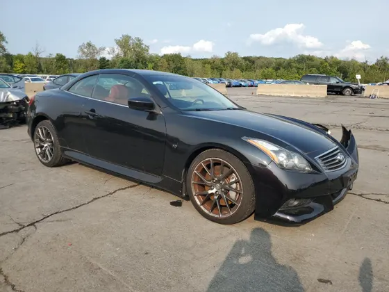 2014 INFINITI Q60 Convertible
