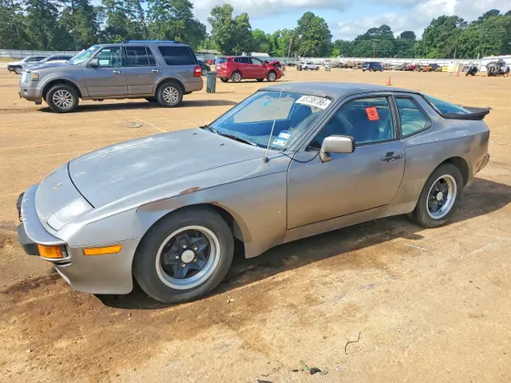 1985 Porsche 944