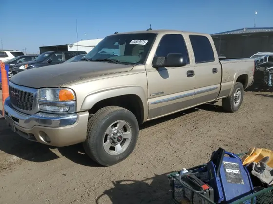 2004 GMC Sierra 2500 Crew Cab SLE