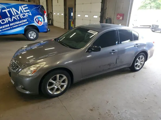 2012 INFINITI G37 Sedan x