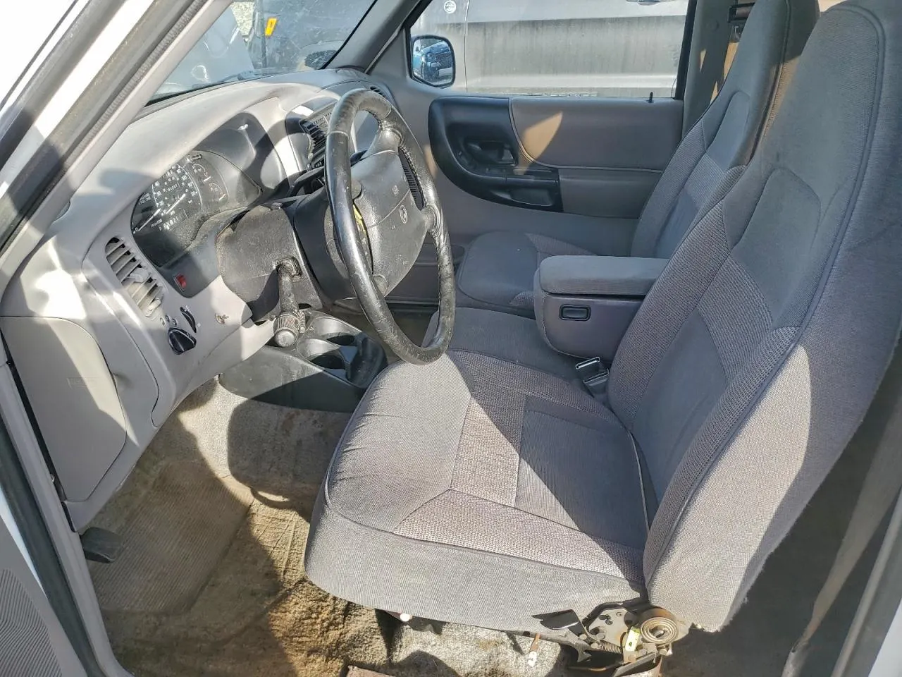 1996 Mazda B-Series 4WD Truck LE