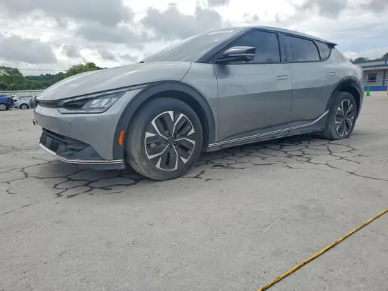2022 Kia EV6 Wind