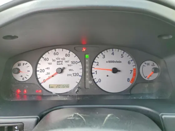 2002 INFINITI G20 Luxury