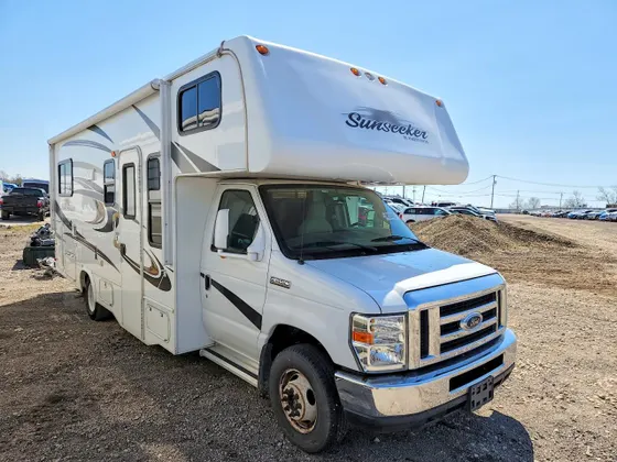2013 Ford Econoline Commercial Cutaway ECONOLINE