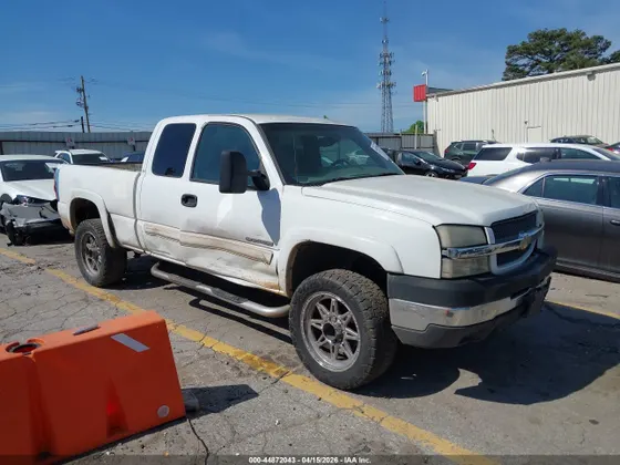 2003 Chevrolet Silverado 2500HD LS