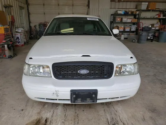 2011 Ford Crown Victoria LX