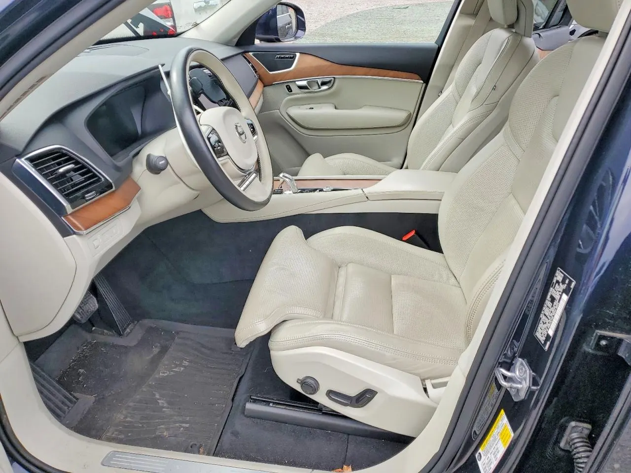2017 Volvo XC90 Inscription