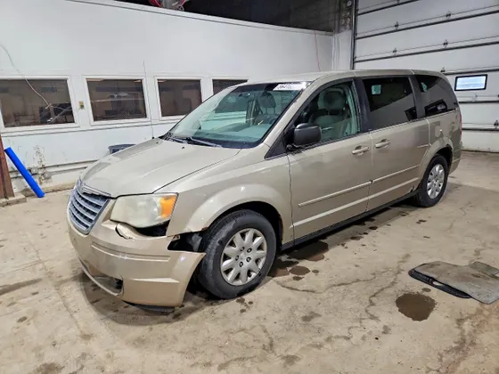 2009 Chrysler Town & Country LX