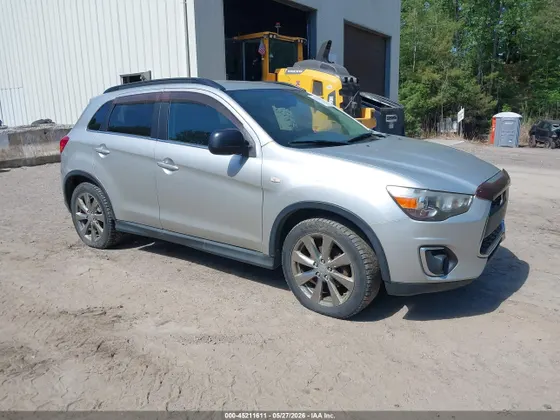 2013 Mitsubishi Outlander Sport LE