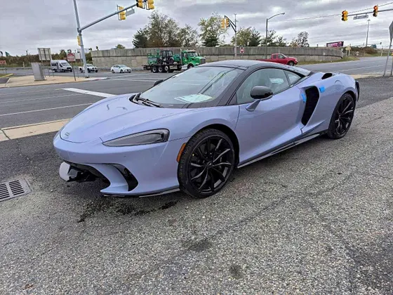 2025 McLaren GT GTS