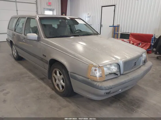 1997 Volvo V70 GLT