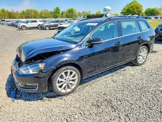 2017 Volkswagen Golf SportWagen S