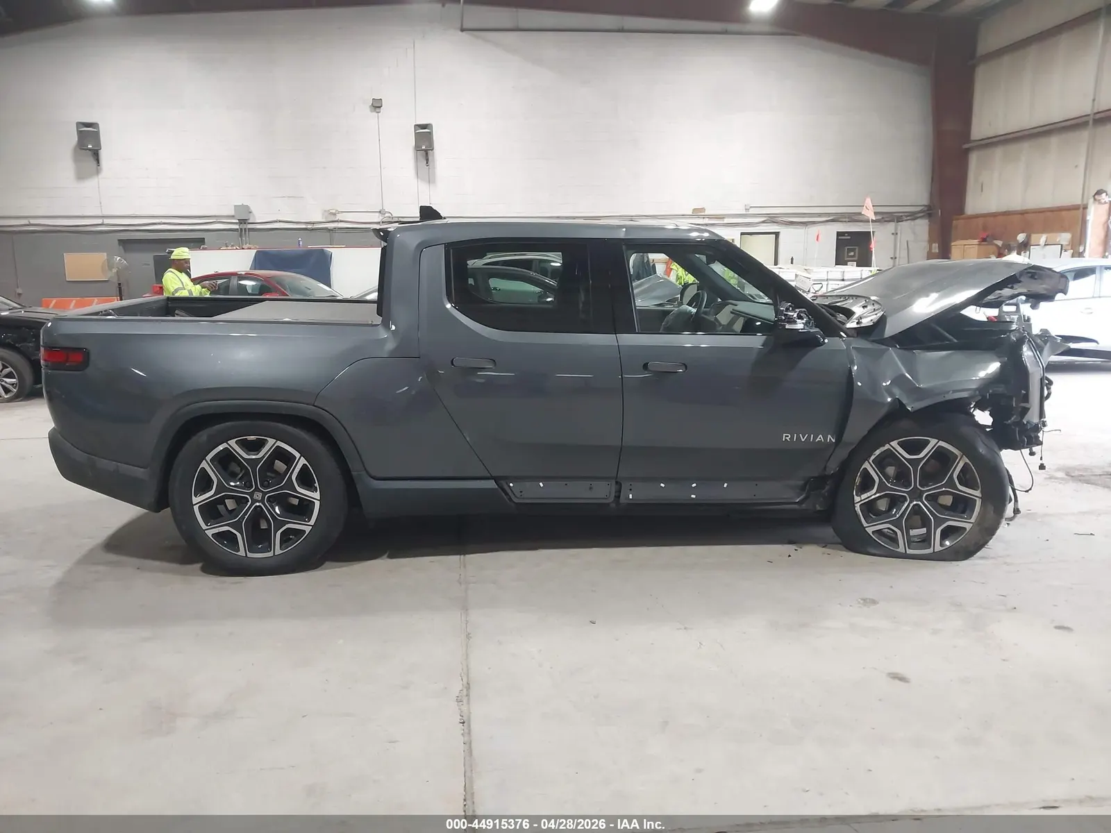 2025 Rivian R1T Adventure