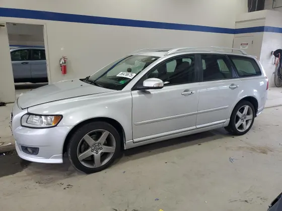 2009 Volvo V50 2.5T R-Design