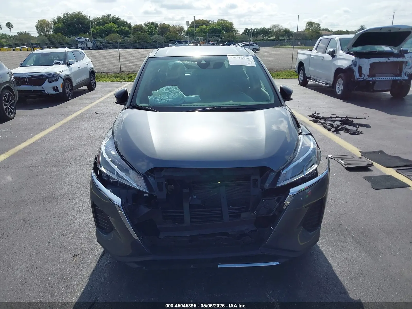 2023 Nissan Kicks S