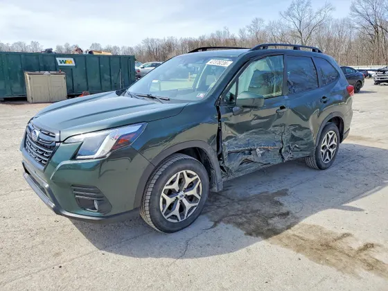 2022 Subaru Forester Premium
