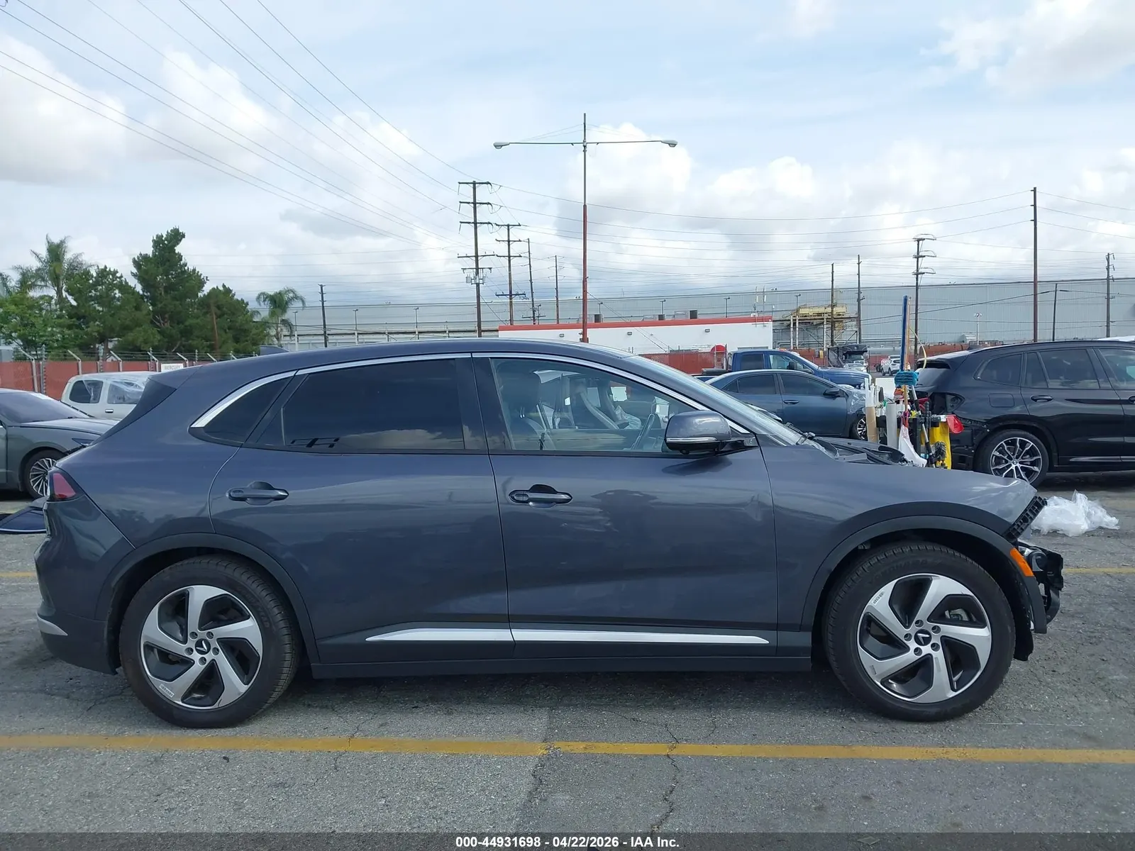 2023 VinFast VF 8 Eco