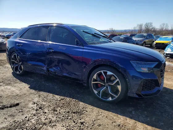 2022 Audi RS Q8