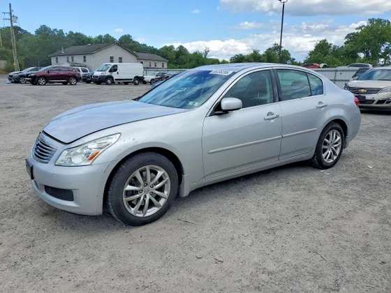 2008 INFINITI G35 Sedan x