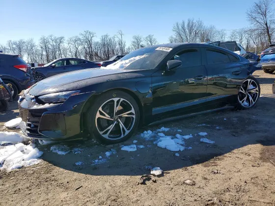 2022 Audi e-tron GT Premium Plus