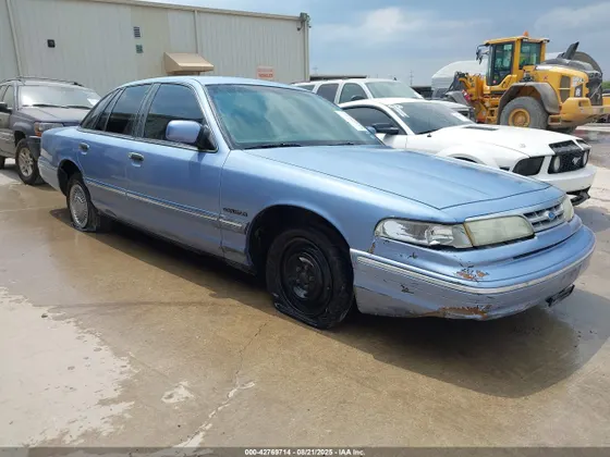 1995 Ford Crown Victoria