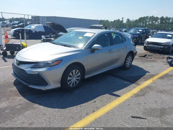 2021 Toyota Camry Hybrid LE