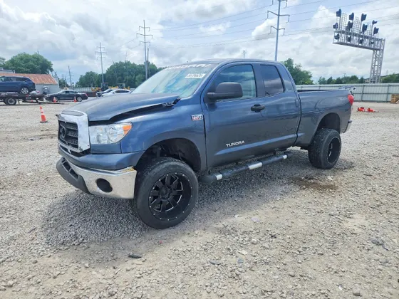 2008 Toyota Tundra 4WD Truck SR5