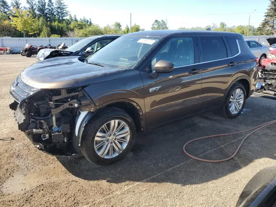 2024 Mitsubishi Outlander PHEV SE