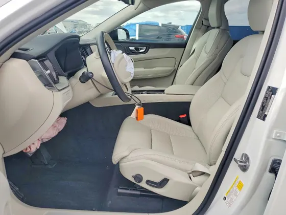 2025 Volvo XC60 Plug-In Hybrid Ultra