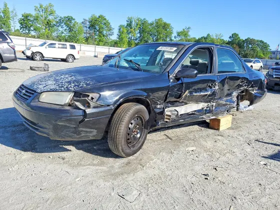 1997 Toyota Camry LE