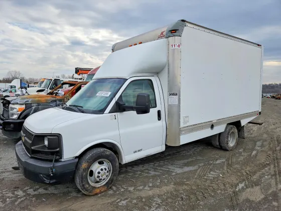 2016 Chevrolet Express Commercial Cutaway EXPRESS G3500